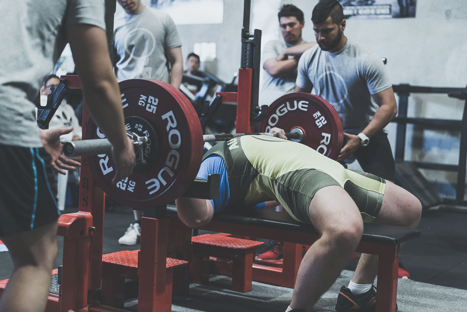 180kg bench press