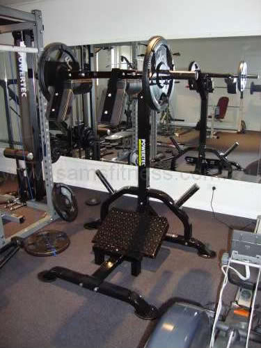 Powertec Leverage Squat