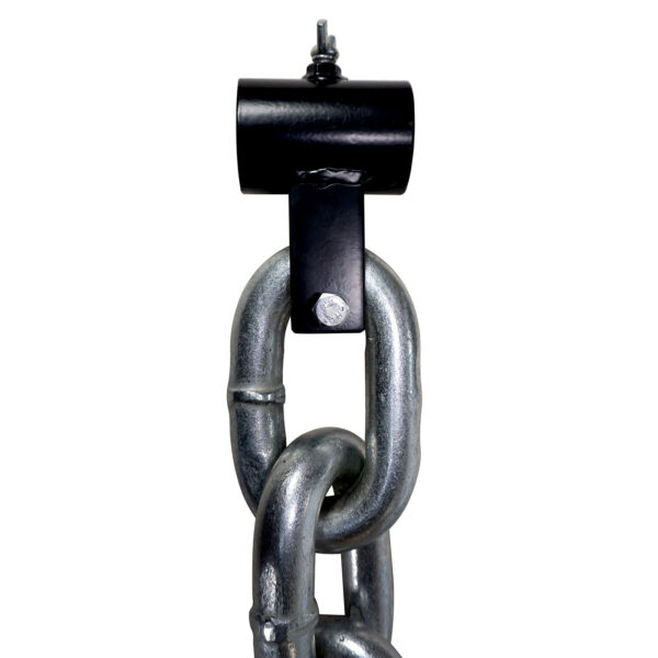 Close-up of a silver, metal link from the Barbell Chain Set with Olympic Collar 12kg - 60kg, connected to a black cylindrical attachment featuring a pin. A shiny, round detail is visible on one link against a plain white background.