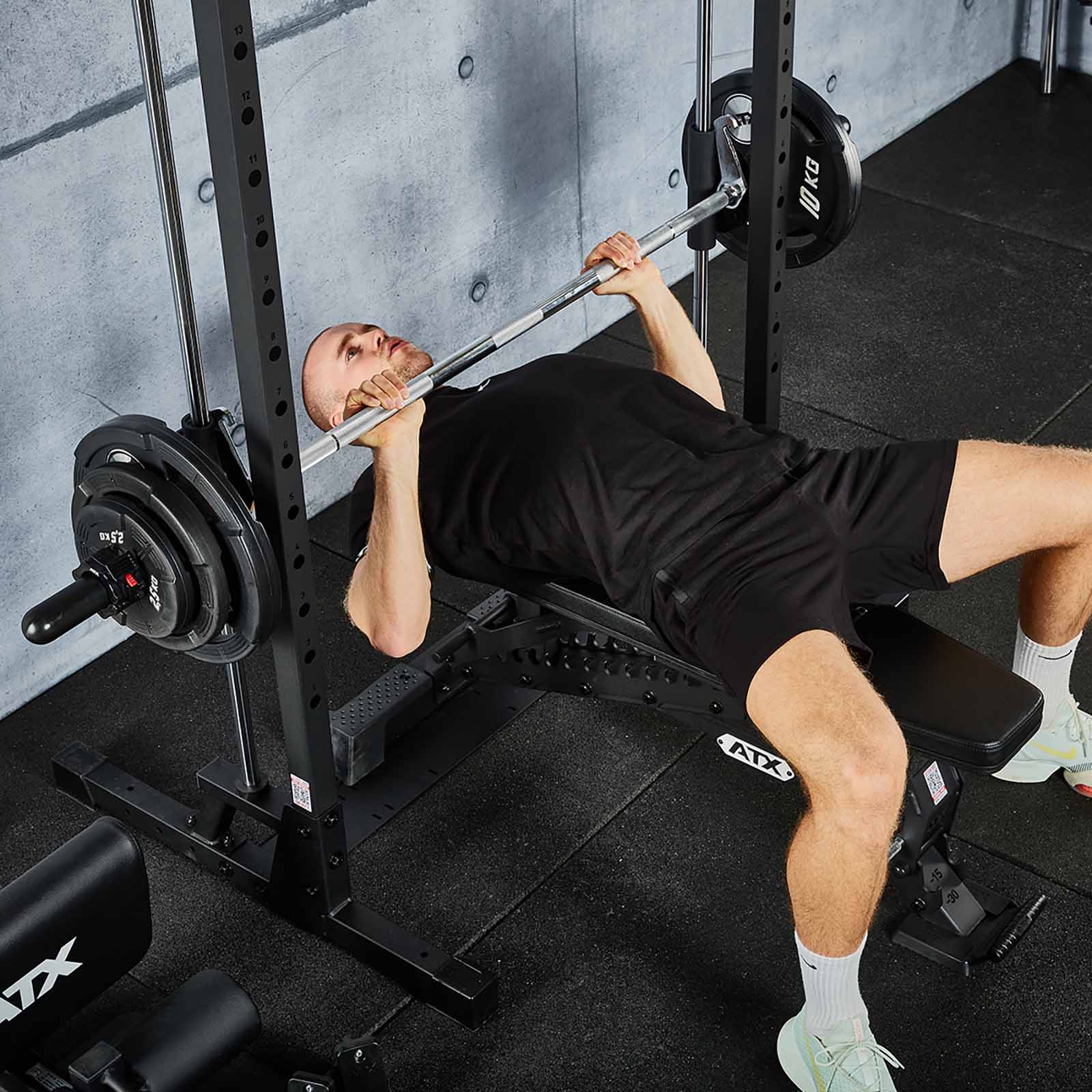 Flat Barbell Bench Press